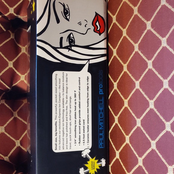 Paul Mitchell Express Mini 3/4" smoothing Iron (Limited Edition - Picture 3 of 6